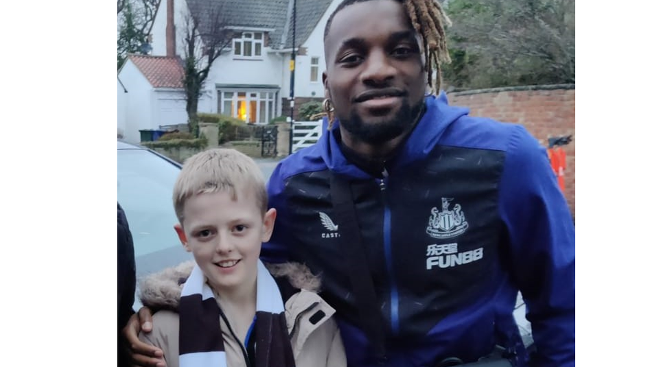 Alfie meets Allan Saint-Maximin